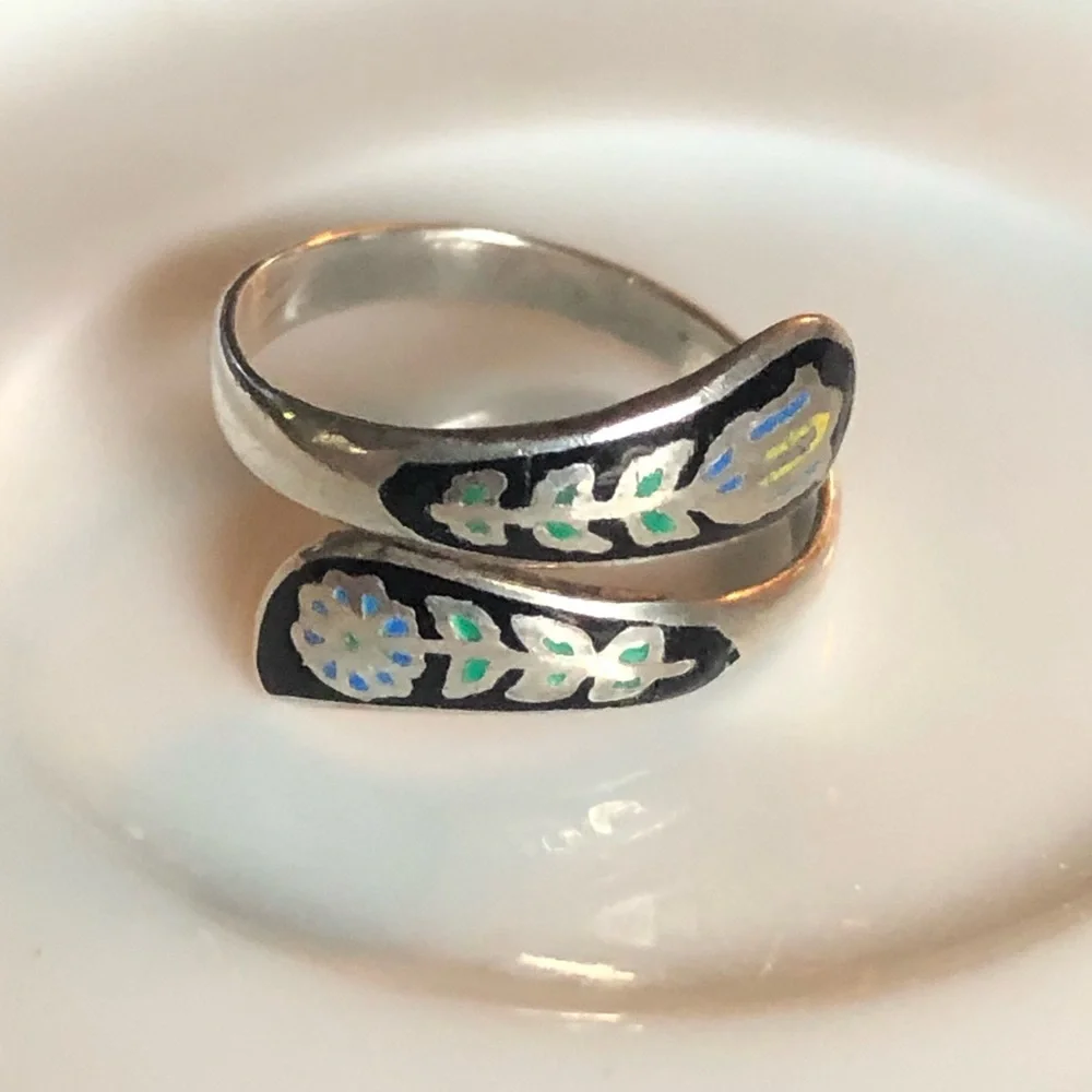 Vintage Enameled Cloisonné Flowers Sterling Wrap Silver Ring